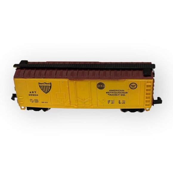 American Refrigerator Transit Co ART26904 N Scale 41 Ft Mechanical Reefer 5004 - Picture 15 of 16